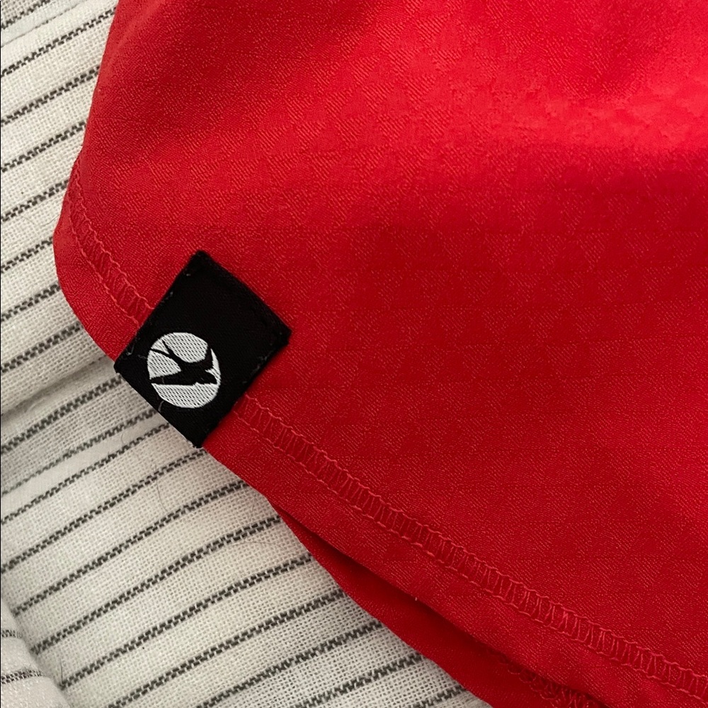 Oiselle Banana Split Red Running Short - Picture 2 of 4